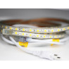 230V warmweiss LED Strips 60x5050 3chips LEDs/M wasserdicht IP65 Dimmbar